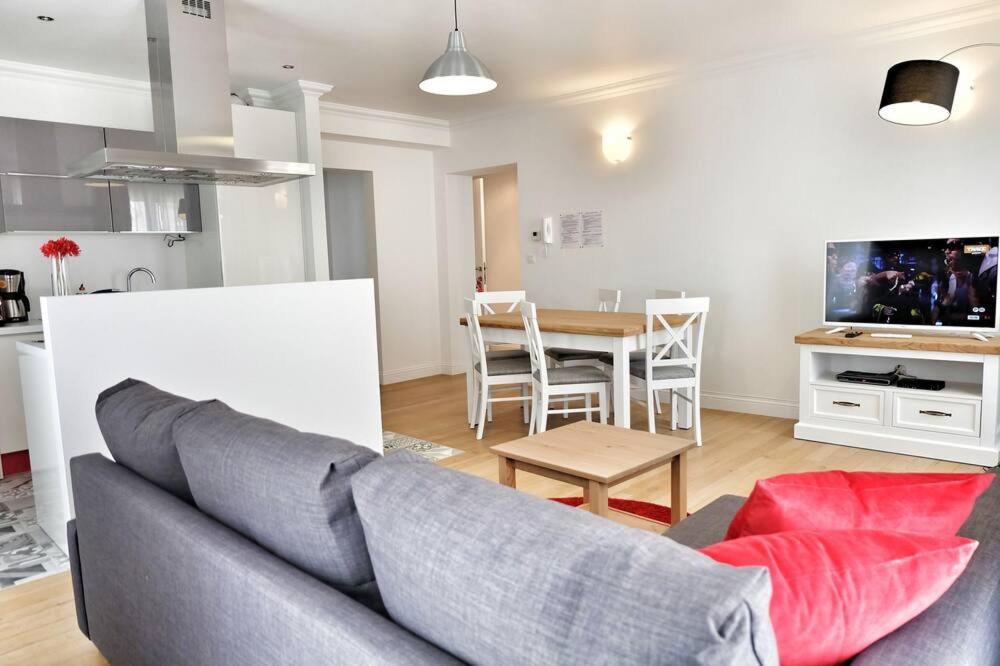 Residence Capitale Брюксел Екстериор снимка