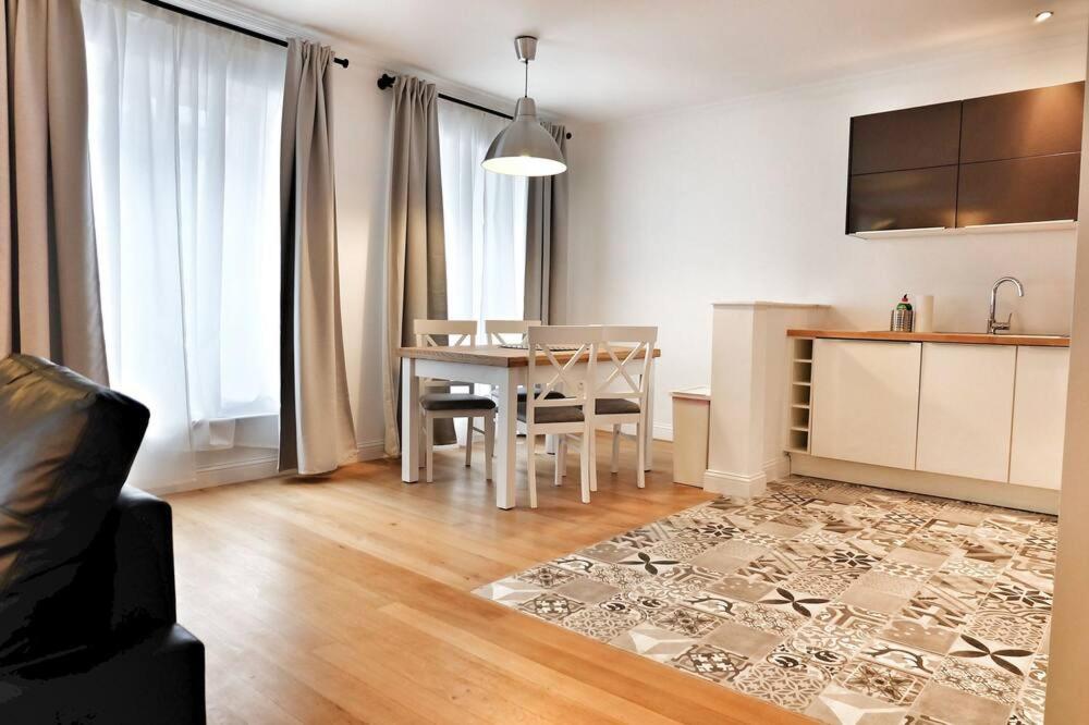 Residence Capitale Брюксел Екстериор снимка