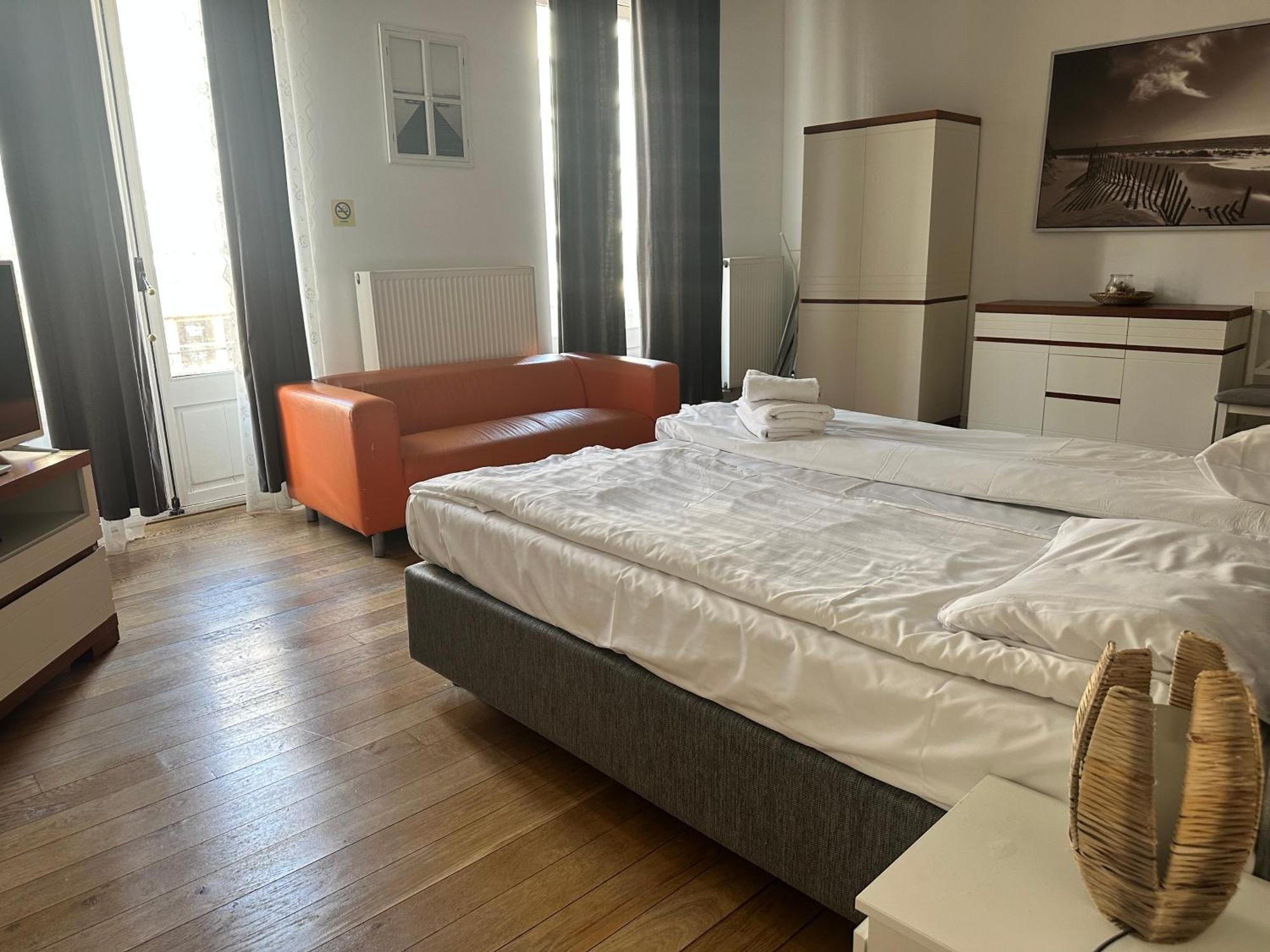 Residence Capitale Брюксел Екстериор снимка